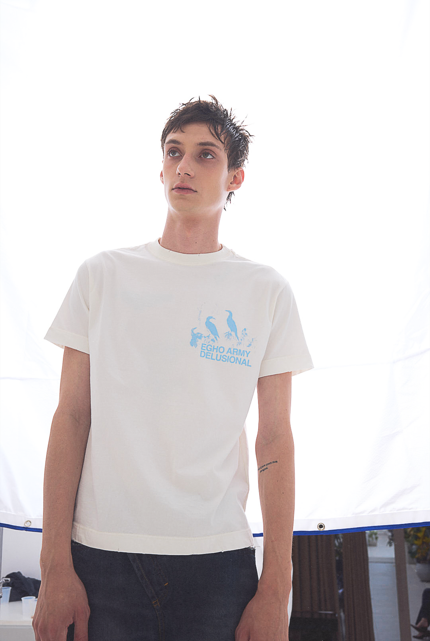 DELUSIONAL REGULAR TEE - OW