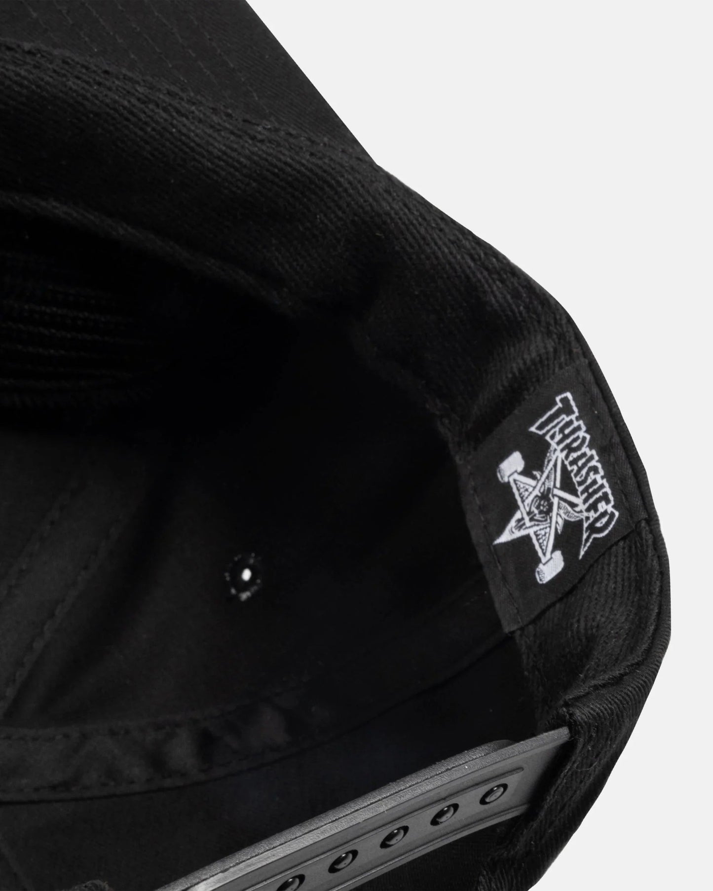 GENUINE - SNAPBACK - BLACK