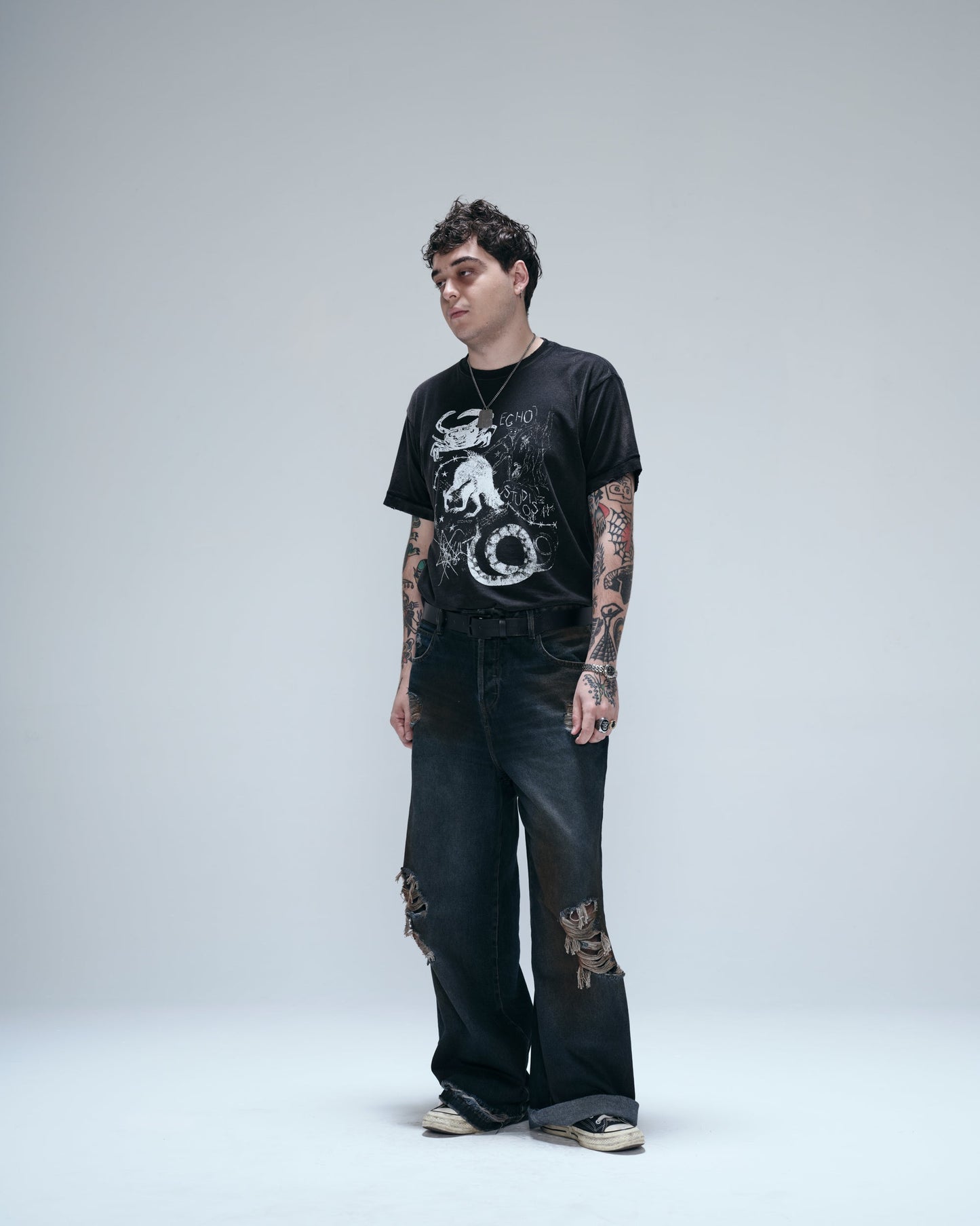 GNOSIS REGULAR GAZE TEE - FADED BLACK