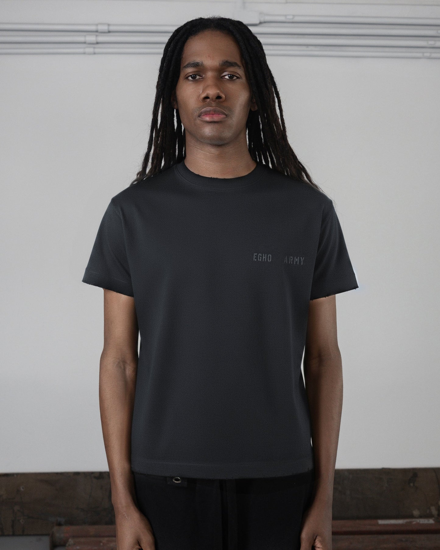 UNF - REGULAR TEE - CARBON