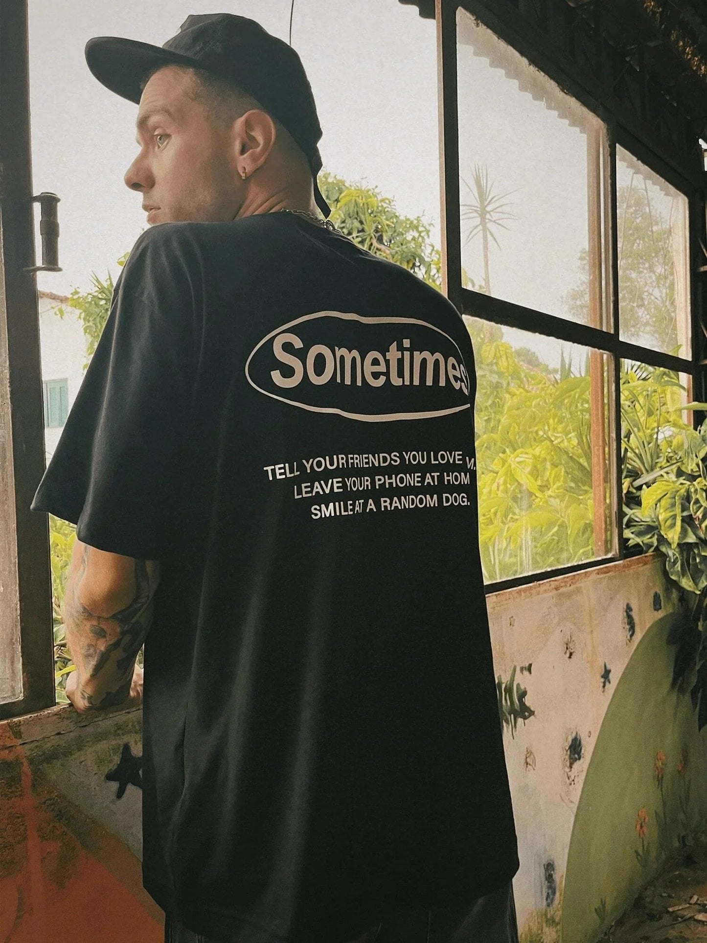 Camiseta Leave Your Phone